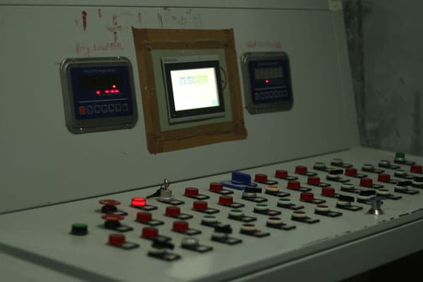 Brikolite manufacturing infrastructure